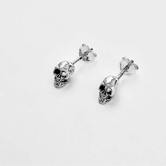 Sterling Silver Skull Earrings, Skeleton Earring, Stud Earrings, Skulls Head - Picture 1 of 8